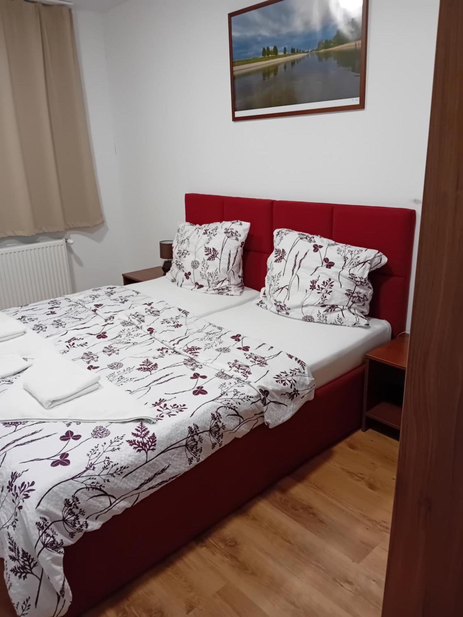 Tenisz Panzió - Baja Exterior foto